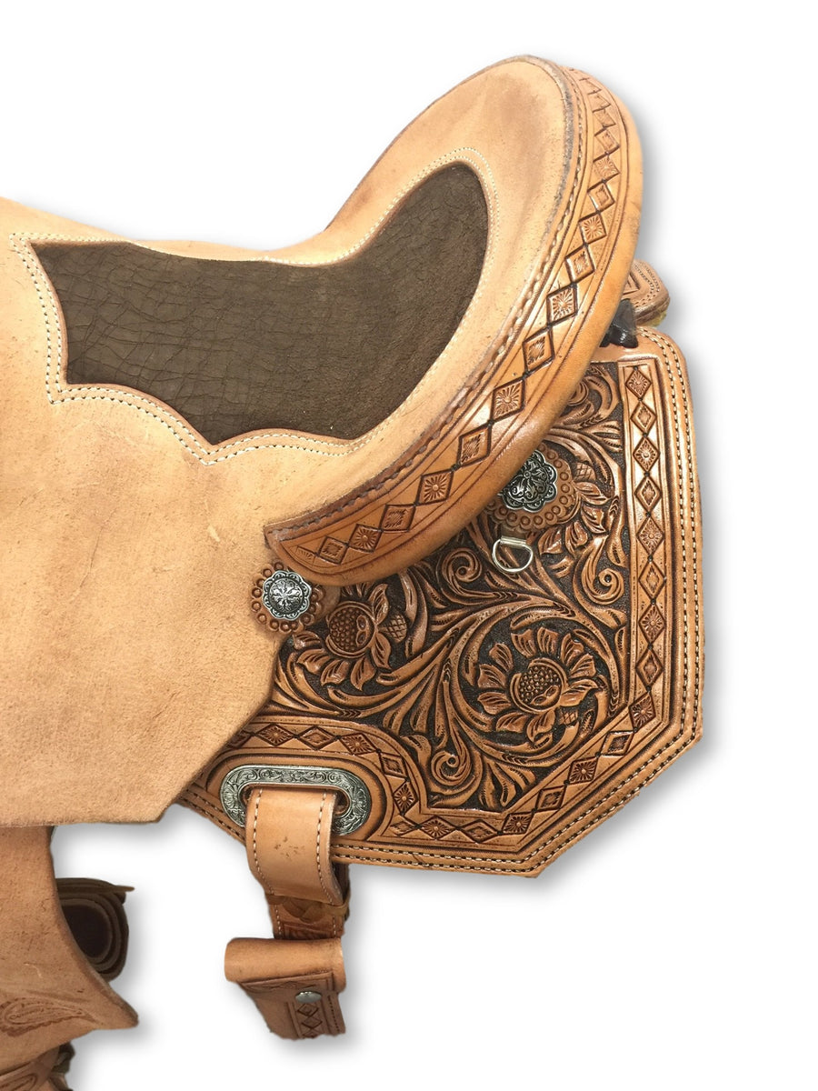 Connolly barrel saddle made for your horse