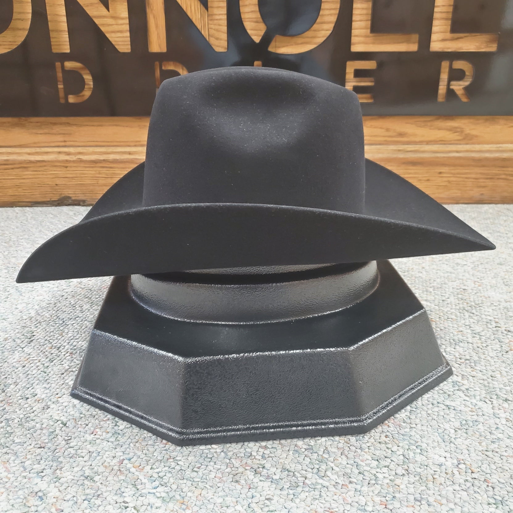 American Hat Company 6X Black Felt Cowboy Hat 7 1/4 / 2 Ply Ribbon Band / RC Crown