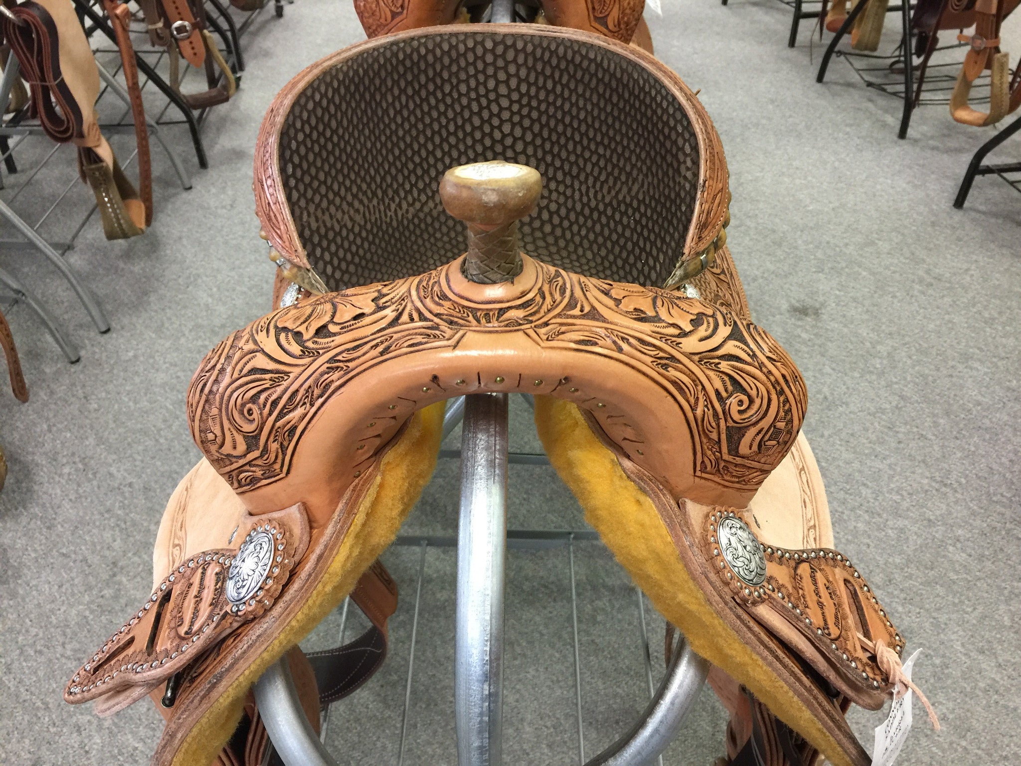 Connolly's Barrel Saddle
