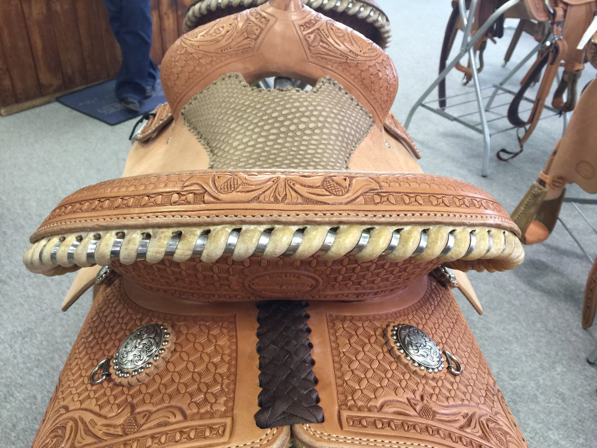 Connolly's Barrel Saddle